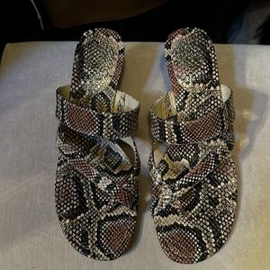 New without box Faux snake skin print Vince Camuto kitten heel sandals